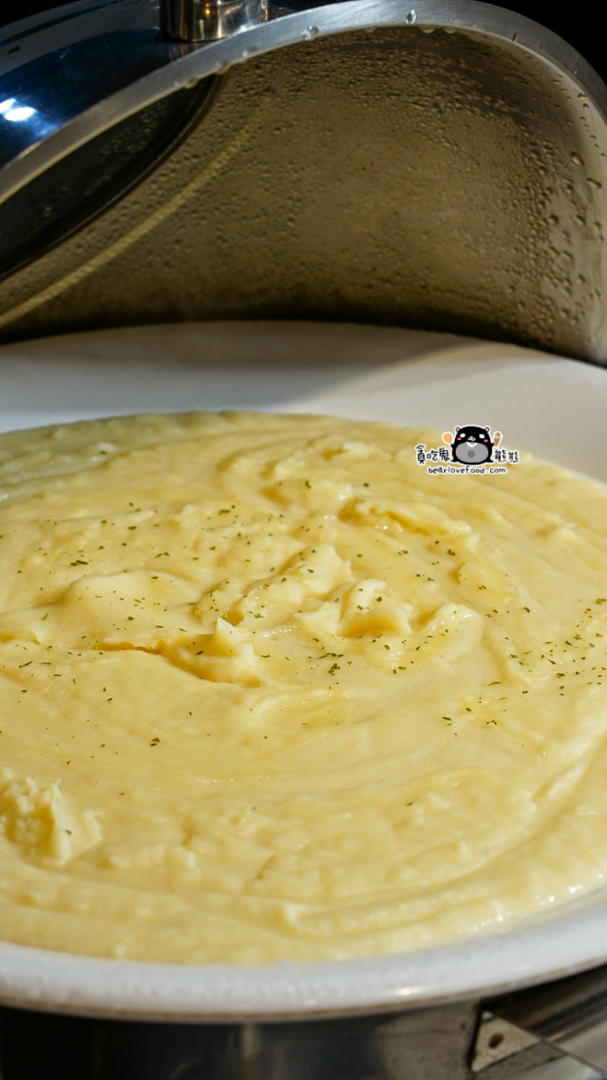 牛室炙燒牛排|高雄自助吧吃到飽限定優惠,平日最狂 339元起爽嗑排餐 牛室炙燒牛排高雄自由店