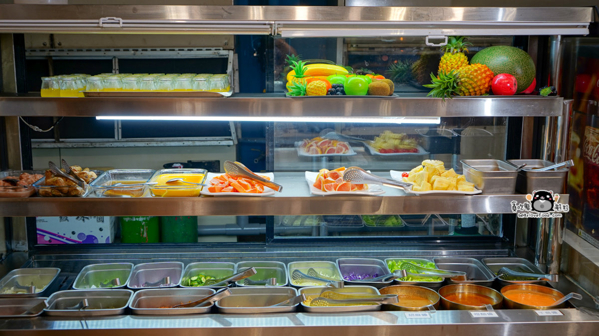 牛室炙燒牛排|高雄自助吧吃到飽限定優惠,平日最狂 339元起爽嗑排餐 牛室炙燒牛排高雄自由店