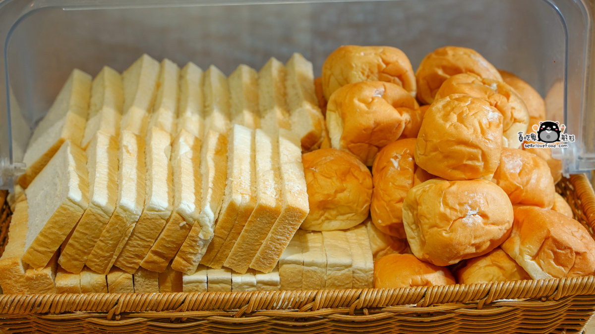 牛室炙燒牛排|高雄自助吧吃到飽限定優惠,平日最狂 339元起爽嗑排餐 牛室炙燒牛排高雄自由店