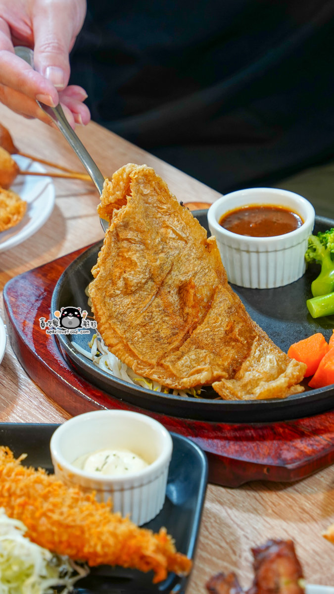 牛室炙燒牛排|高雄自助吧吃到飽限定優惠,平日最狂 339元起爽嗑排餐 牛室炙燒牛排高雄自由店