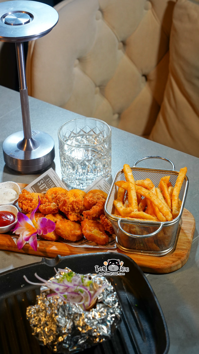 鋼鐵星球餐酒館