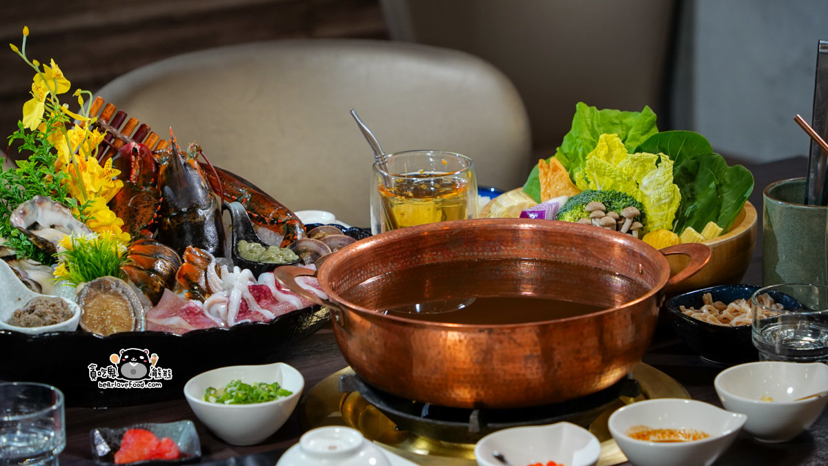 高雄精緻鍋物推薦|銅花精緻涮涮鍋美術館店:專人服務的活體海鮮火鍋體驗 銅花精緻涮涮鍋 高雄美術館店