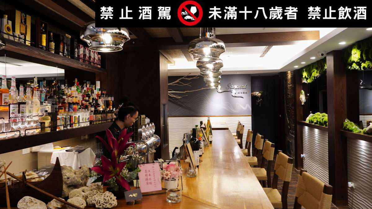 台南餐酒館推薦|嶼海餐酒館-森林系餐酒館新開幕!藍帶等級料理+創意調酒一次滿足 嶼海餐酒館環境