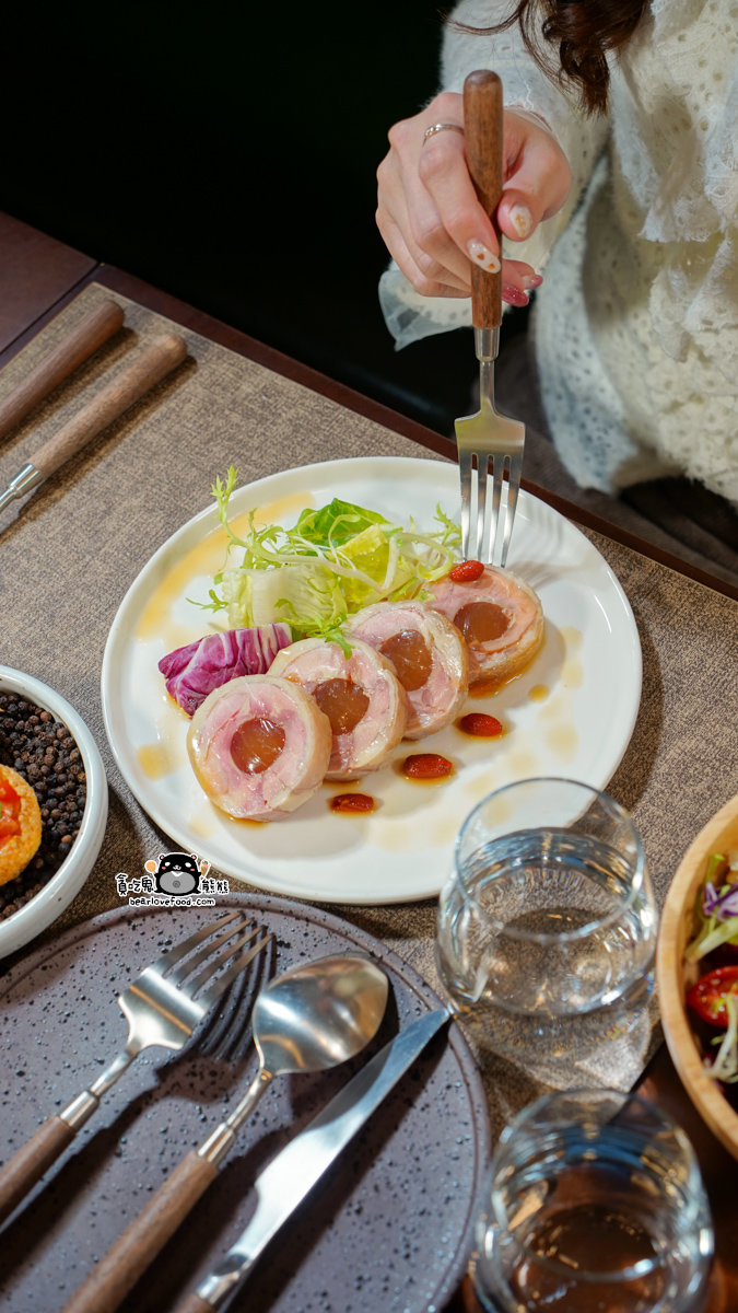 台南餐酒館推薦|嶼海餐酒館-森林系餐酒館新開幕!藍帶等級料理+創意調酒一次滿足 嶼海餐酒館