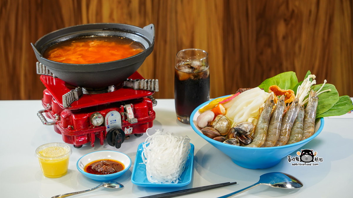 高雄寵物餐廳推薦|大眾水龍貓-龍貓咖啡、龍貓厚片超可愛,還有火鍋與簡餐 大眾水龍貓