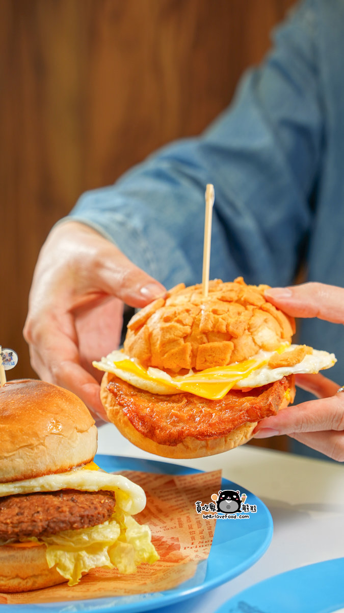 高雄寵物餐廳推薦|大眾水龍貓-龍貓咖啡、龍貓厚片超可愛,還有火鍋與簡餐 大眾水龍貓